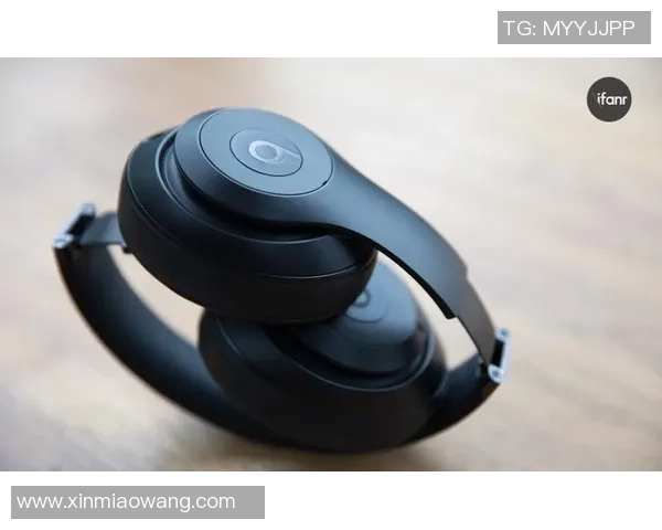 踢足球时必备的耳机选择指南让你享受激情与音乐的完美结合